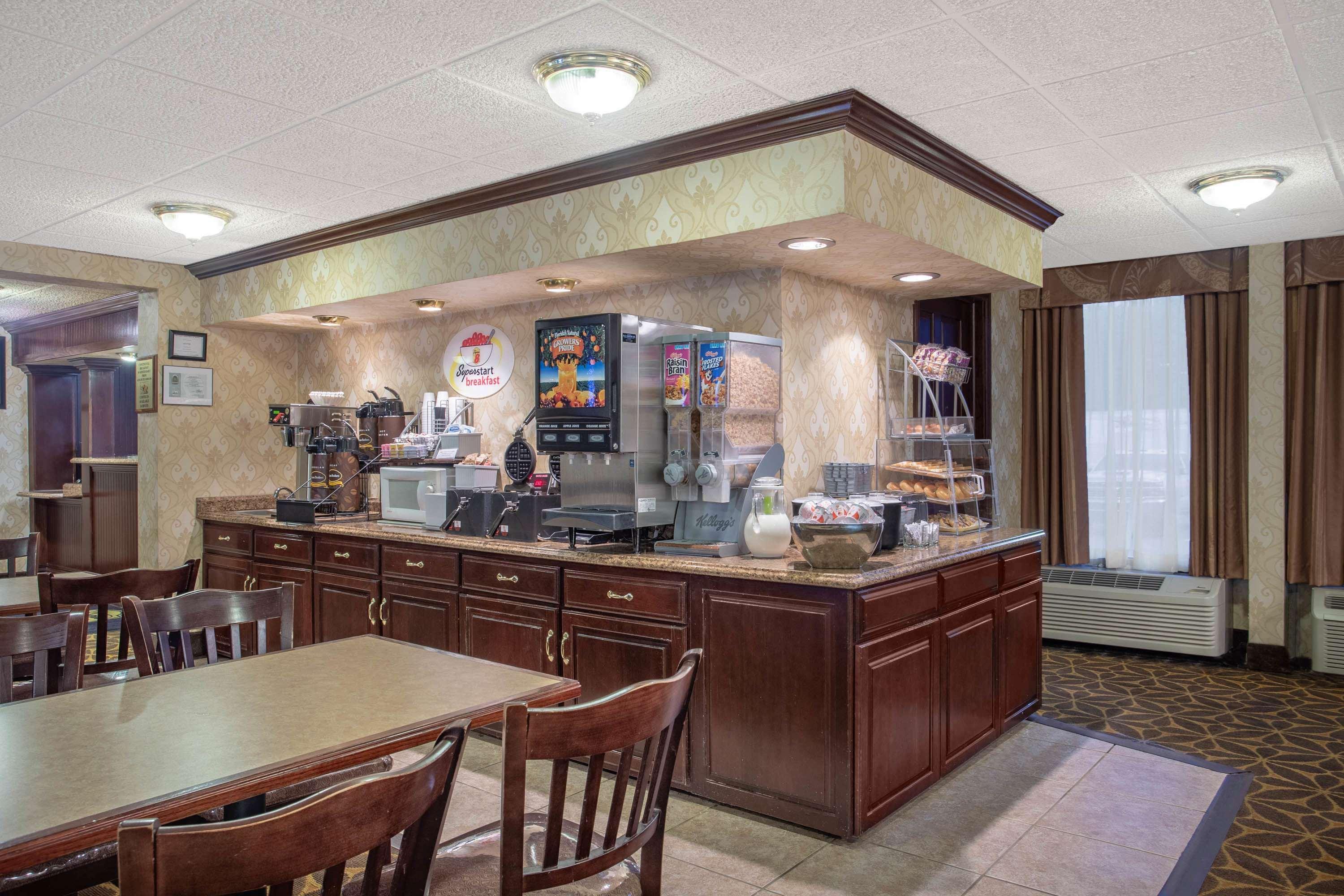 Super 8 By Wyndham Erie/I 90 Kearsarge Exterior foto