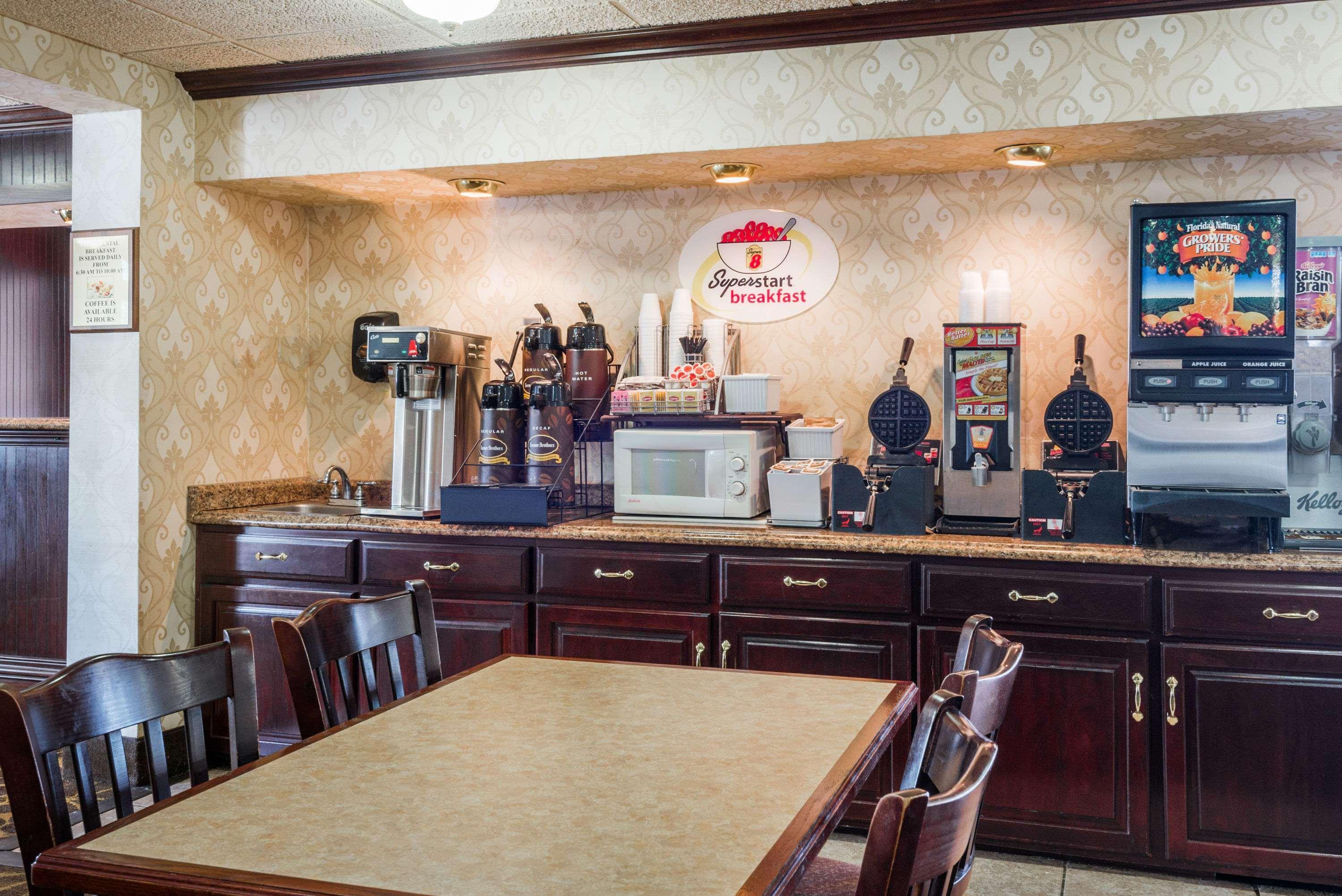 Super 8 By Wyndham Erie/I 90 Kearsarge Exterior foto