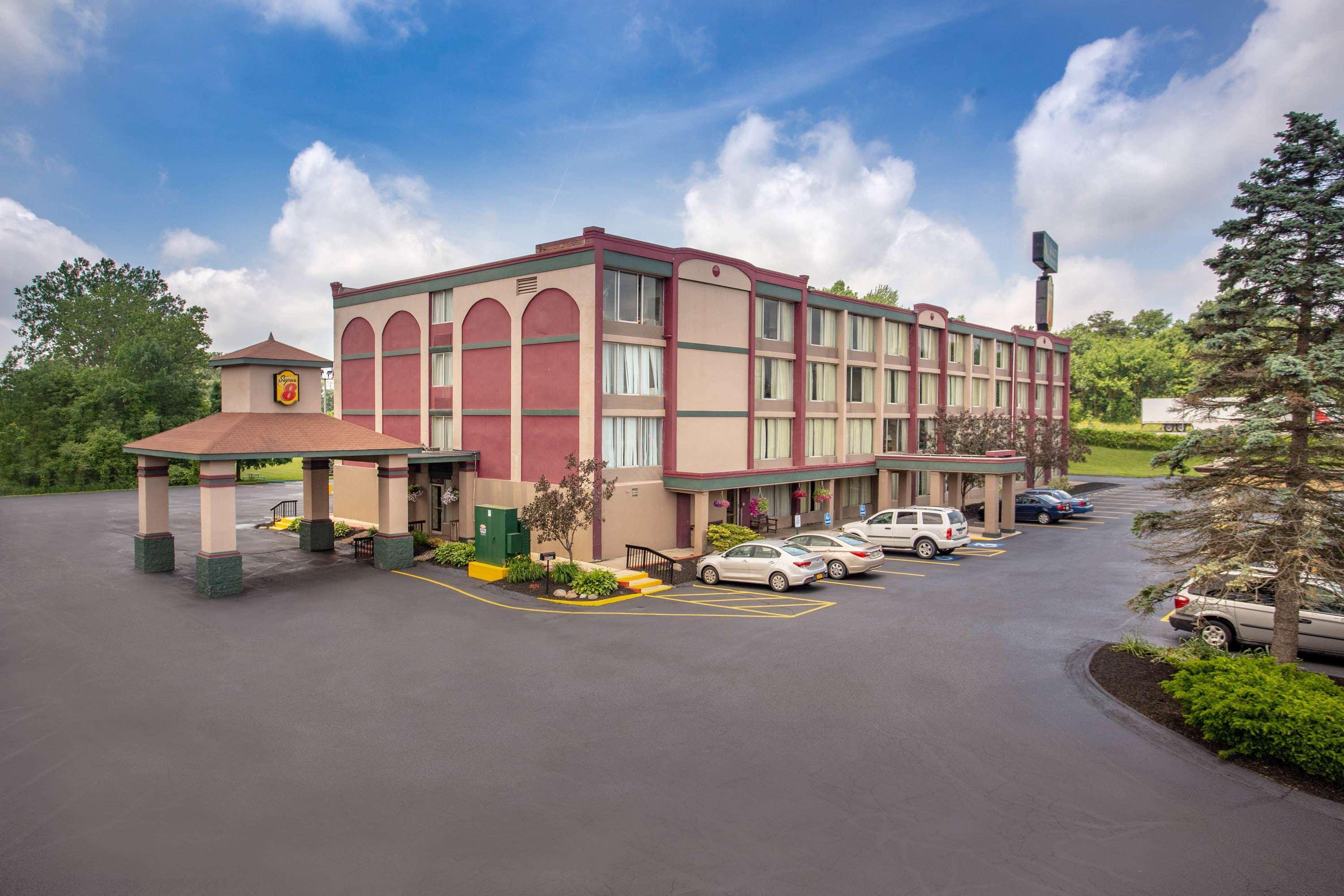 Super 8 By Wyndham Erie/I 90 Kearsarge Exterior foto