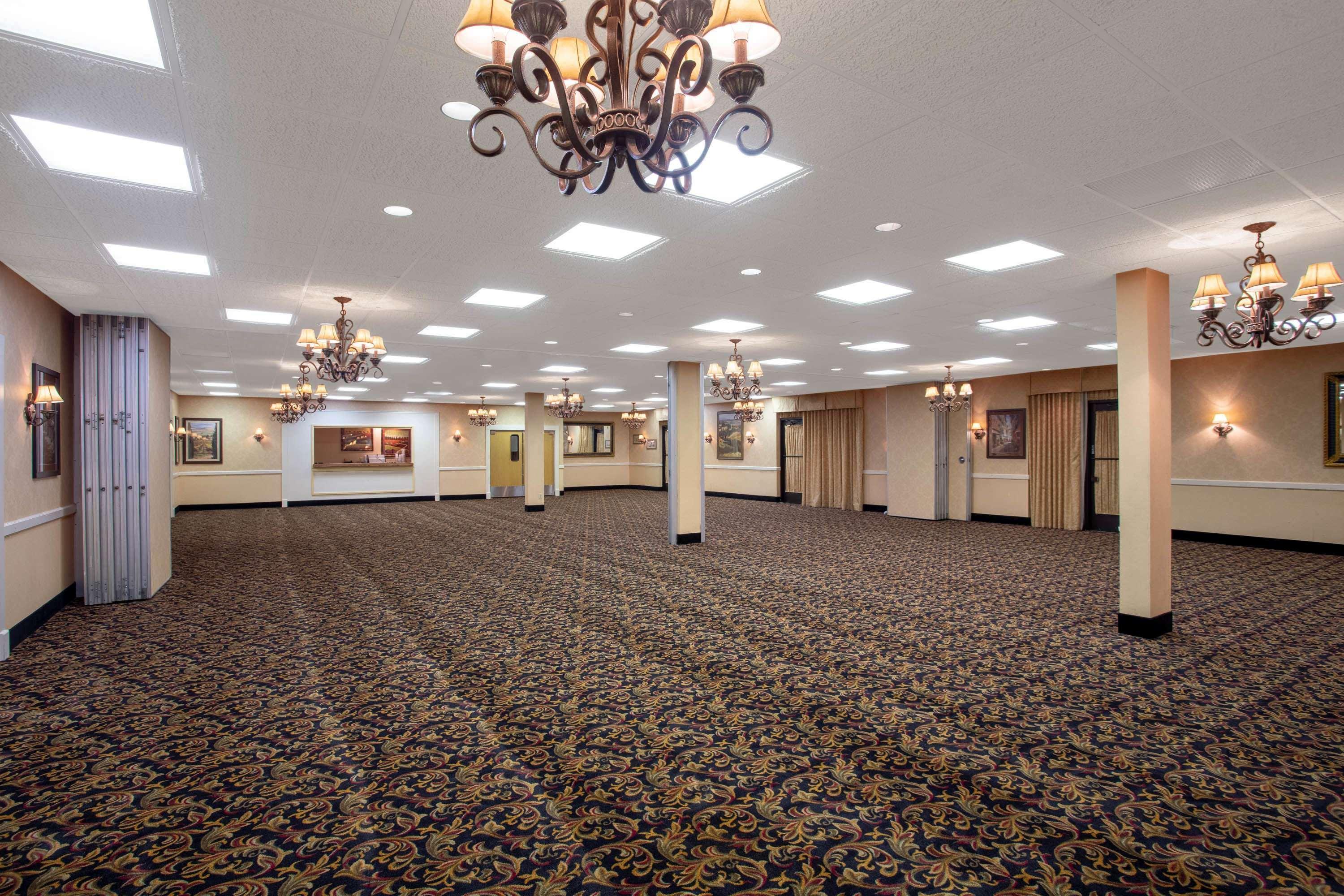 Super 8 By Wyndham Erie/I 90 Kearsarge Exterior foto