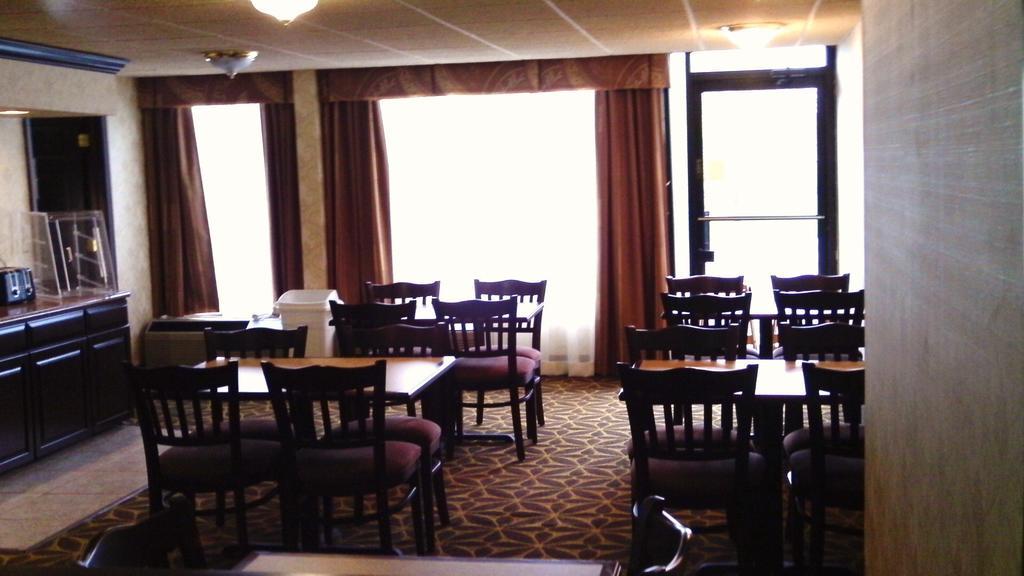 Super 8 By Wyndham Erie/I 90 Kearsarge Exterior foto